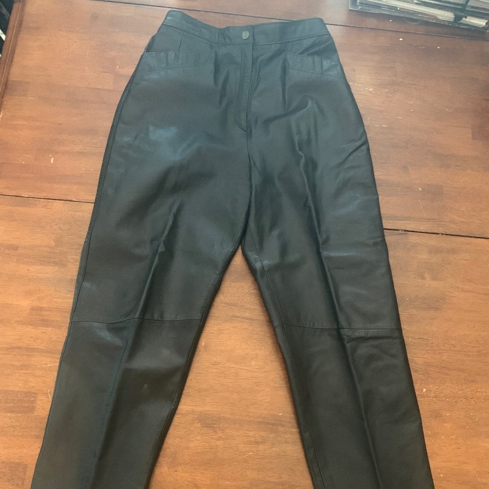 High waist two pocket leather pants